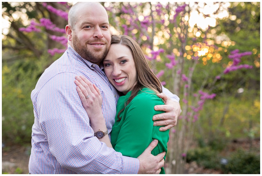 urbanrowphoto_cylburn_engagement_hug