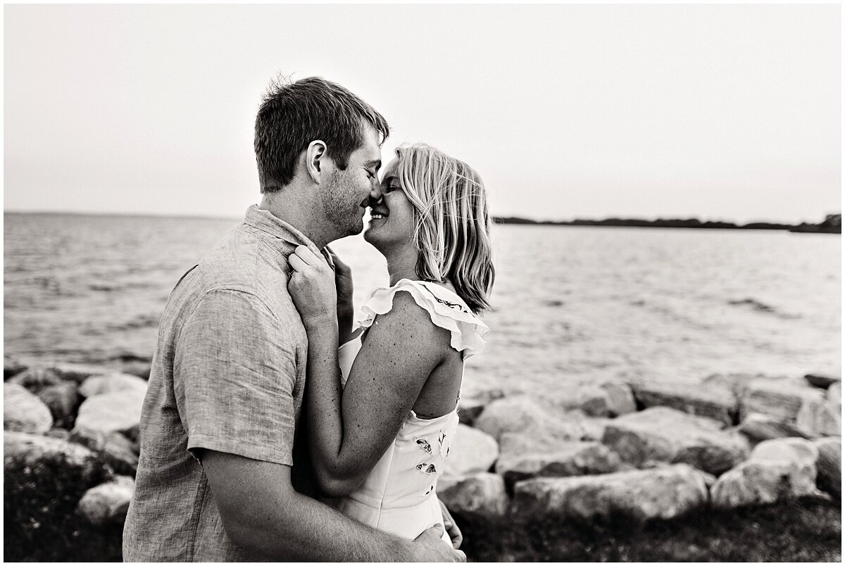 urban-row-photo-summer-beachy-engagement-photos_0043.jpg