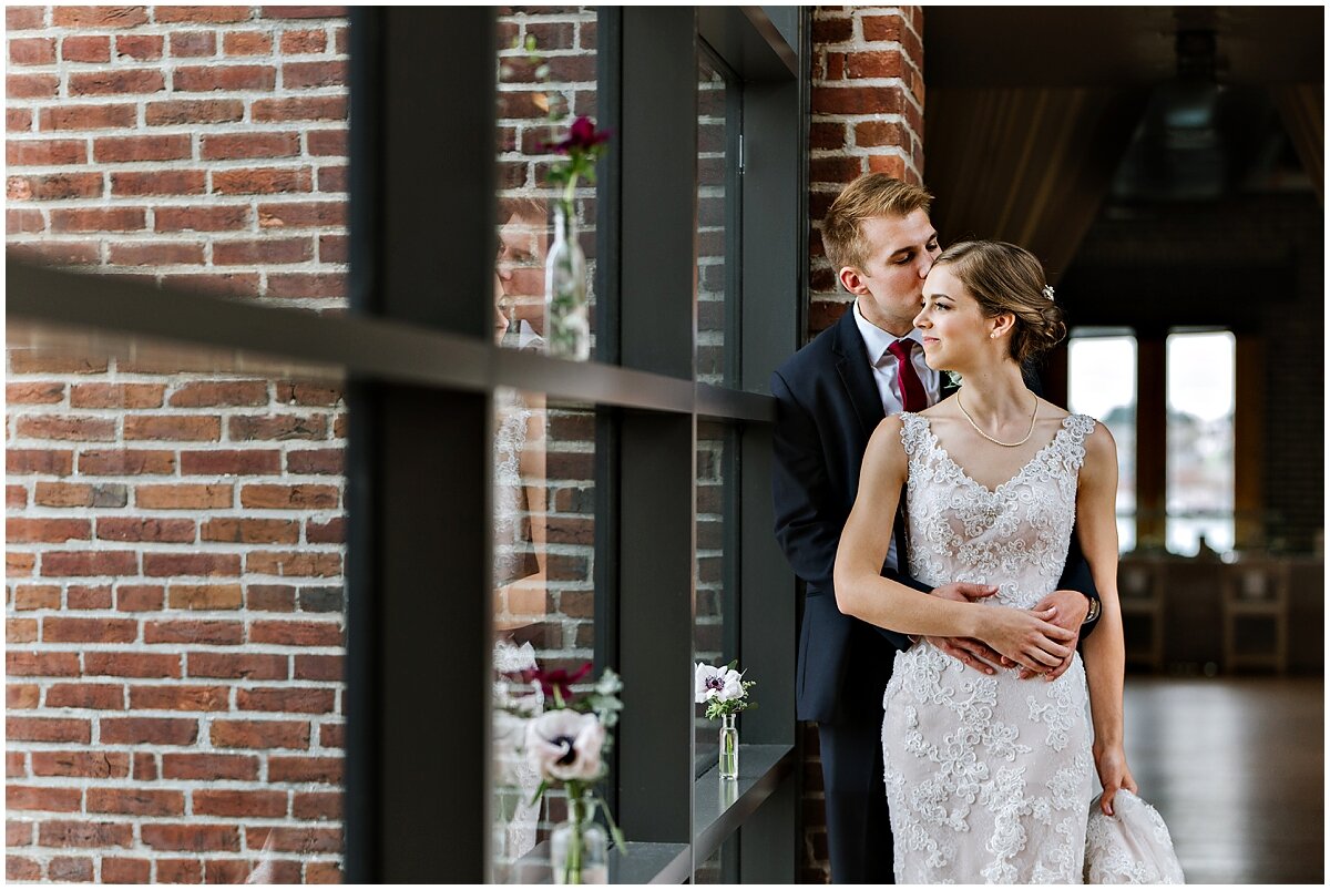 urban-row-photo-frederick-douglass-living-classrooms-wedding-baltimore_0006.jpg