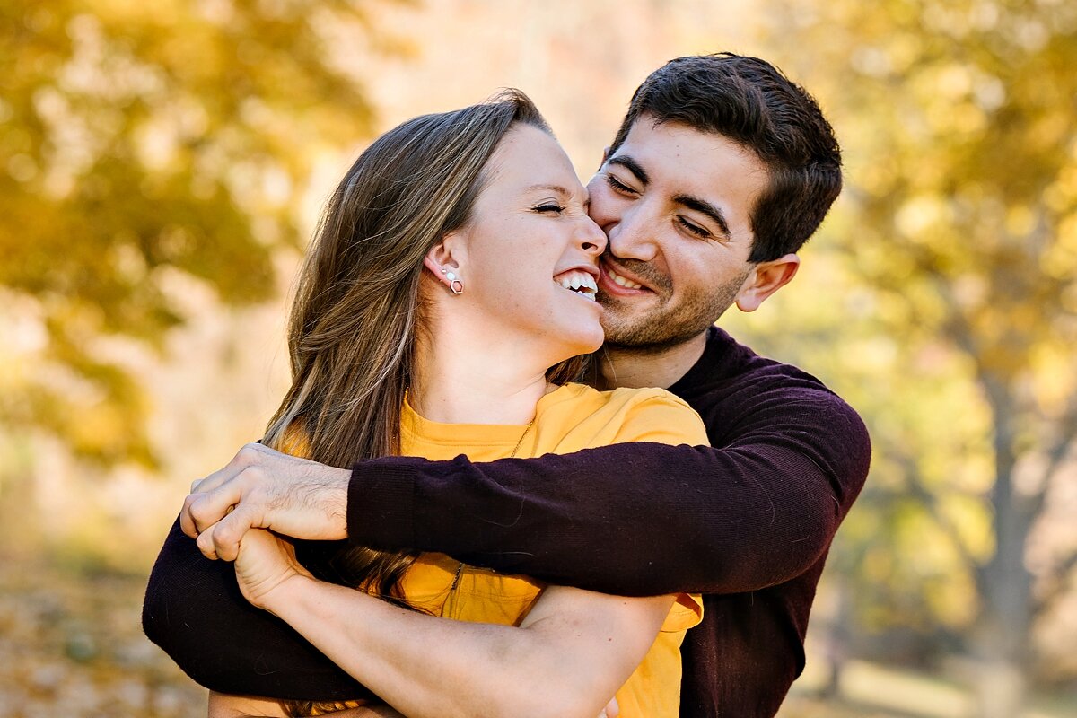 urban-row-photo-lake-roland-fall-engagement_0003.jpg