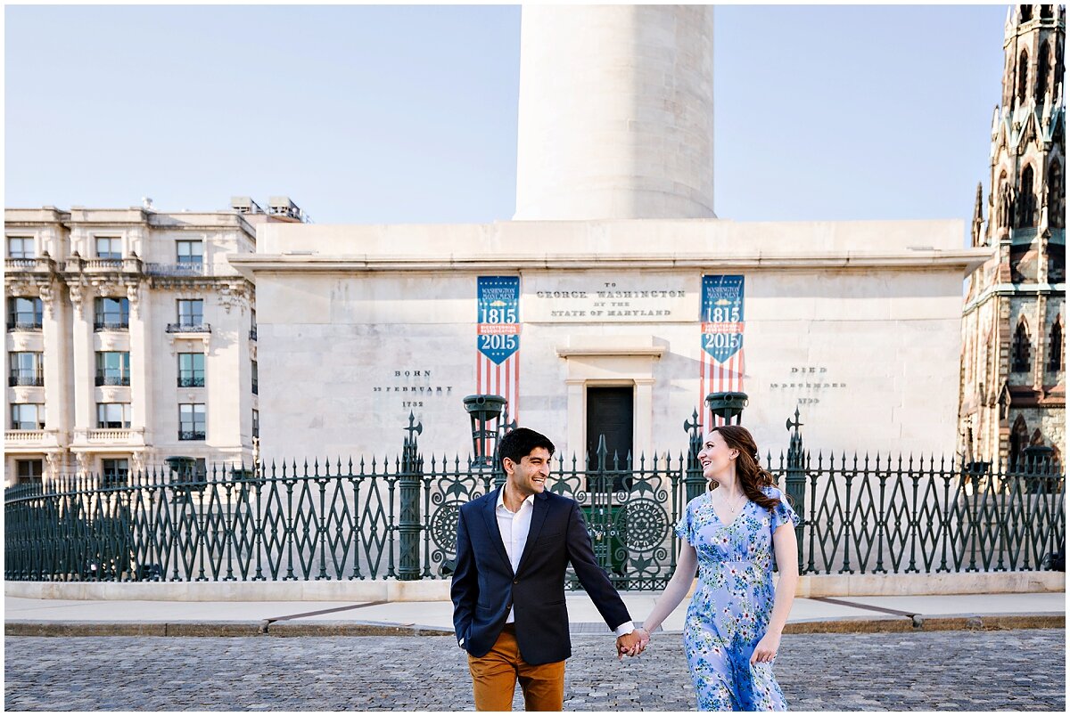 urban-row-photo-washington-monument-mt-vernon-baltimore-engagement_0016.jpg