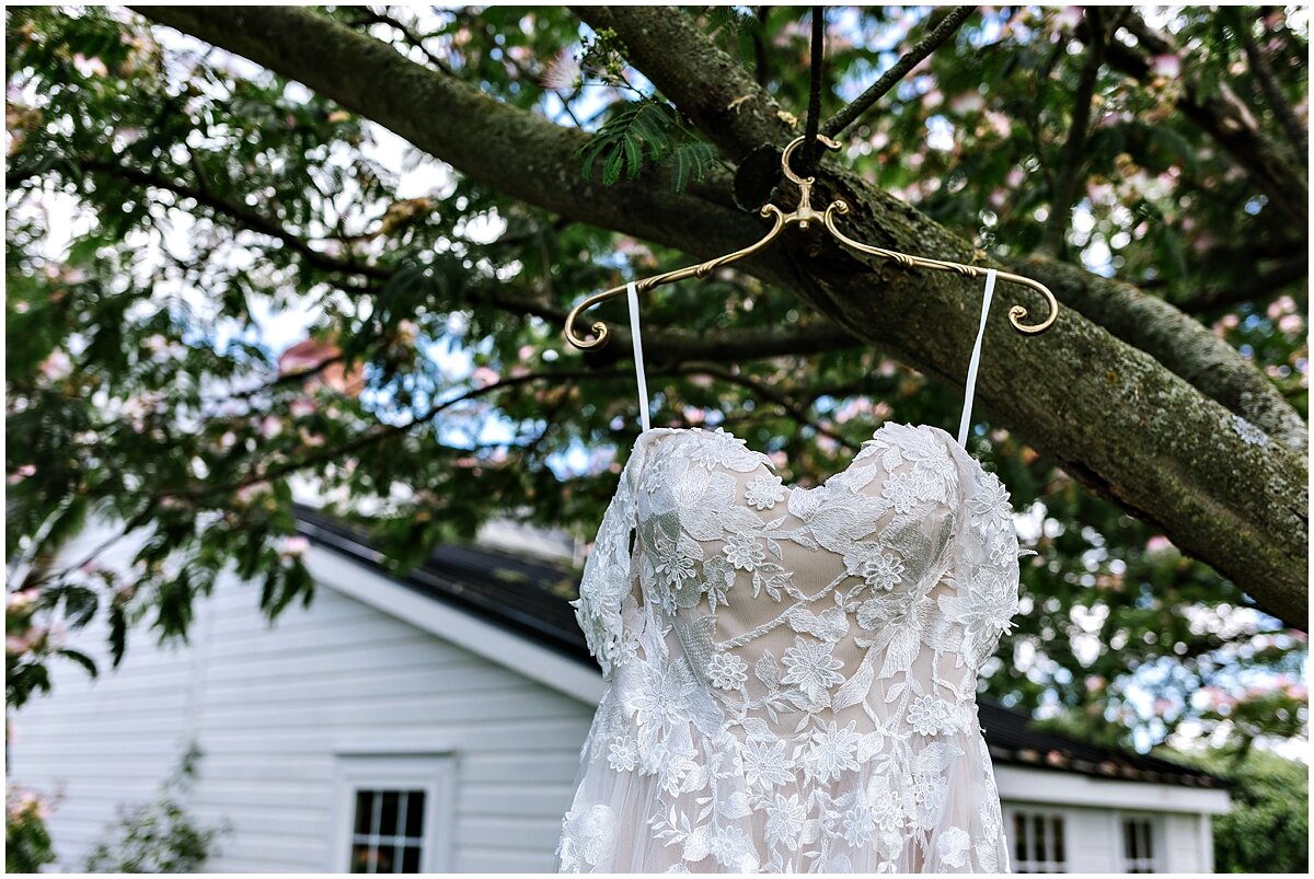 urban-row-photo-anthropologie-inspired-wedding_0001.jpg