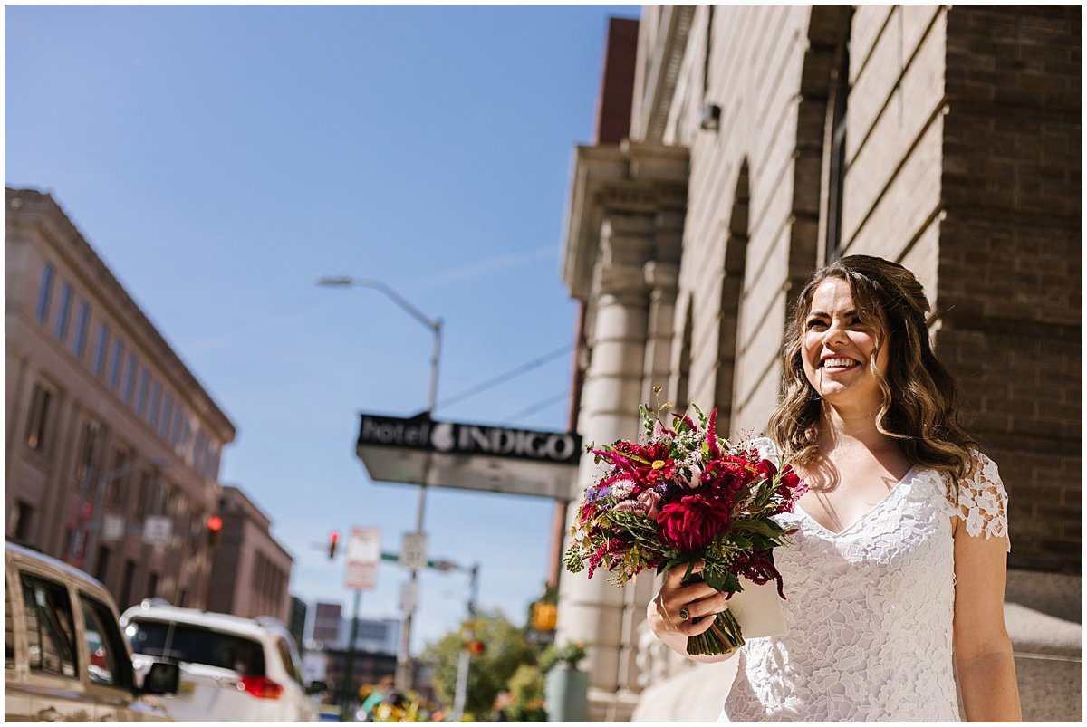 urban-row-photo-baltimore-bride-getting-ready-hotel-indigo_0010.jpg