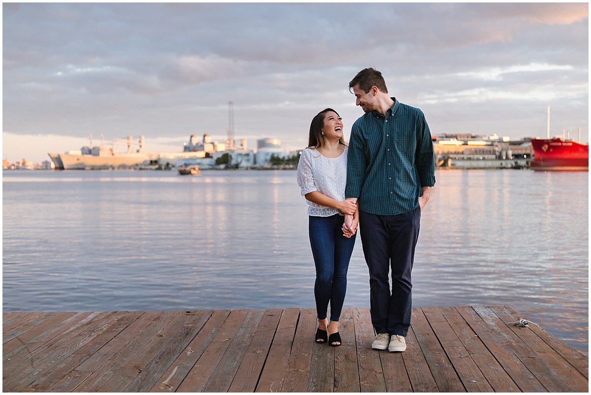 urban-row-photo-candid-fells-point-engagement_0005.jpg