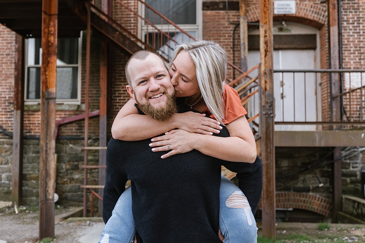 urban-row-photo-candid-clipper-mill-baltimore-engagement_0009.jpg