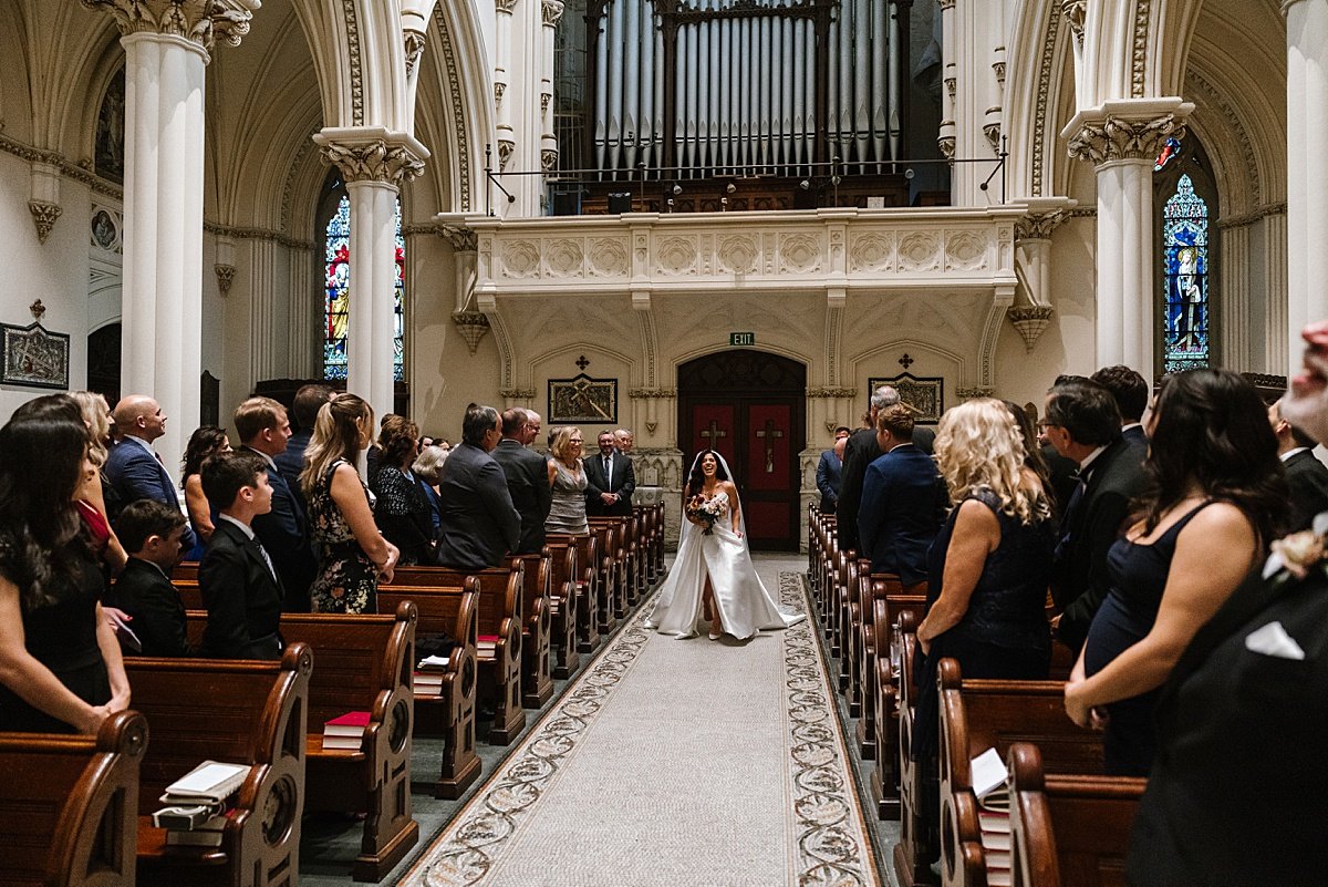 urban-row-photo-corpus-christi-church-baltimore-wedding_0026.jpg