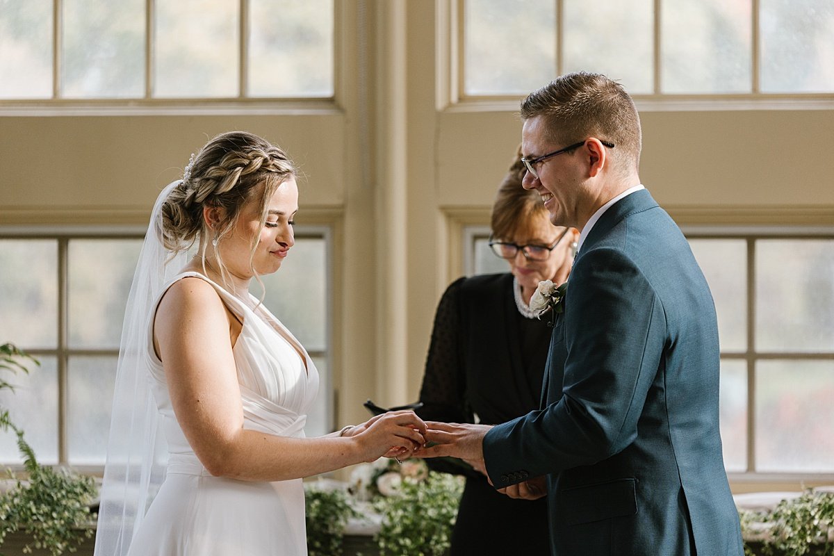 urban-row-photo-fun-candid-baltimore-wedding-photographer_0025.jpg